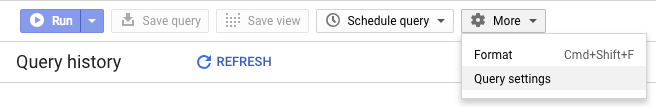 BigQuery 網頁版 UI 中的「更多」下拉式選單,已選取「查詢設定」選項